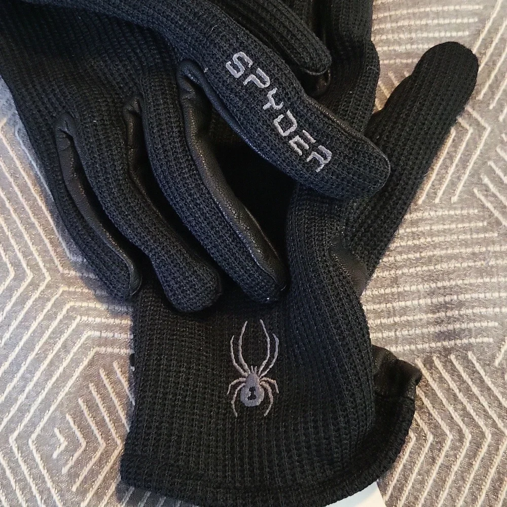 Spyder Black Gloves - Picture 1 of 6